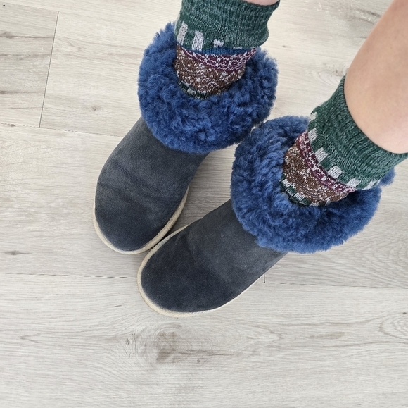 UGG | Selene Bailey II navy suede shearling lined boho slip-on boots | WMS 5 - Picture 6 of 13